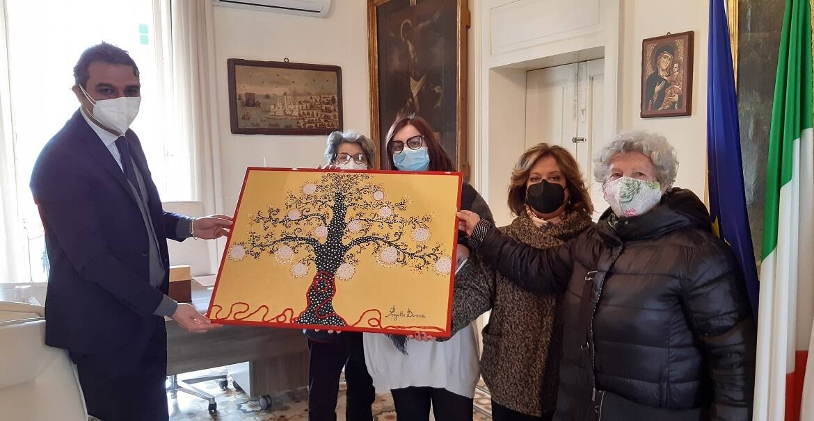 Immagine: albero_donne2021