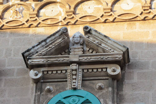 Particolari edifici