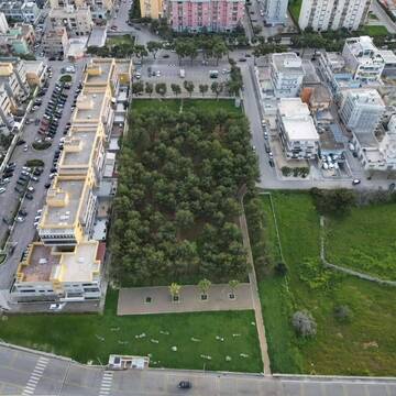 Un’area verde attrezzata nella zona nord di Monopoli