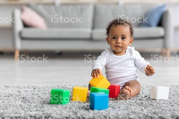 Bambino che gioca
