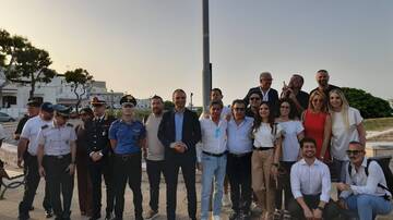 La Bandiera Blu 2023 sventola sulle spiagge di Monopoli