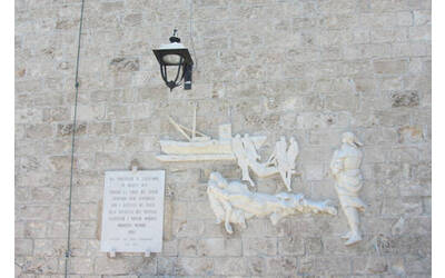 Immagine: Bassorilievo-heleanna