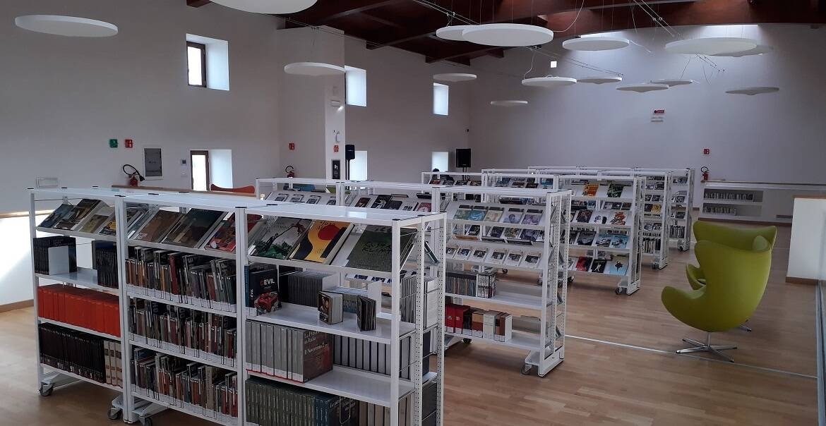 Immagine: biblioteca