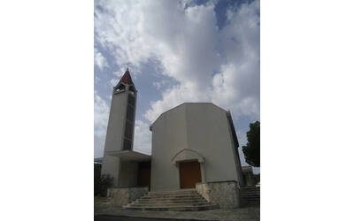 Immagine: chiesa-s.-lucia375