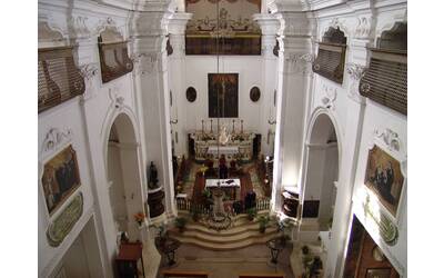 Chiesa San Leonardo interno