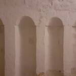 Cripta della cappella del Santissimo Sacramento: particolare delle nicchie destinate ad ospitare le mummie dei confratelli
