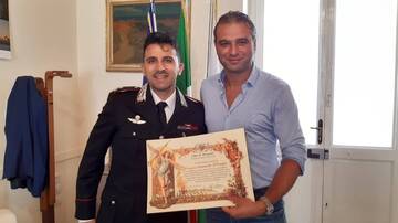 Il saluto del Sindaco al Maggiore dei Carabinieri D’Onofri
