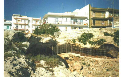 Immagine: grotta-mura
