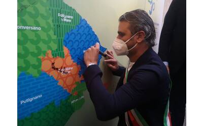 Immagine: MANIFESTO_CITTA_METROPOLITANA
