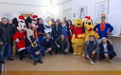 Immagine: natale_2022_foto_gruppo