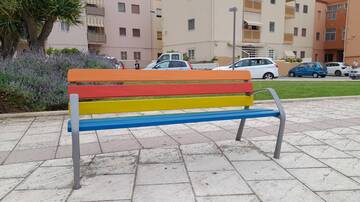 Una panchina contro ogni forma di discriminazione