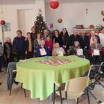 Immagine: PANETTONI_ANZIANI_17_12_2024_01