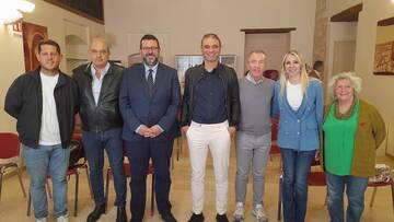 A maggio “Riempiamo le vetrine della città”