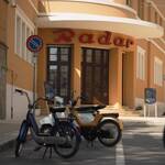 Immagine: storia_famiglia_perbene_seconda (1)