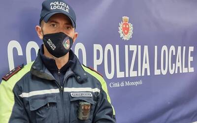 Immagine: vigili_urbani